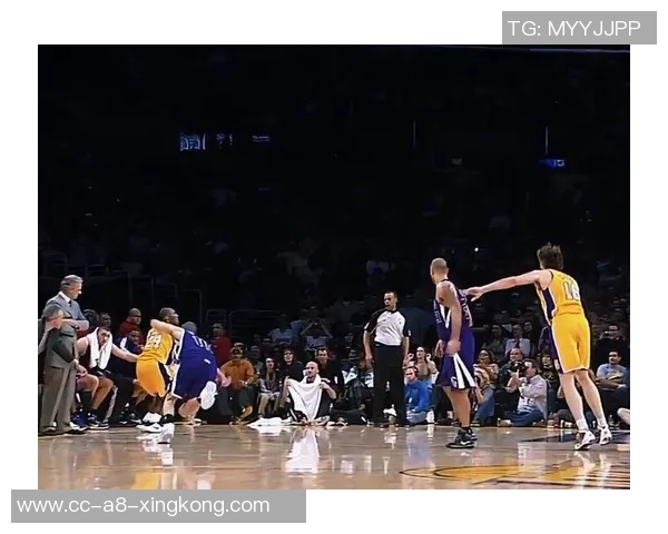 媒体人点评约克绝杀如科比经典时刻边线接球动作相似